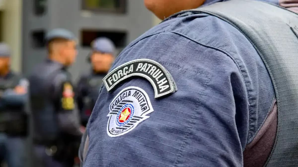 Policiais militares querem redução de juros do cartão consignado