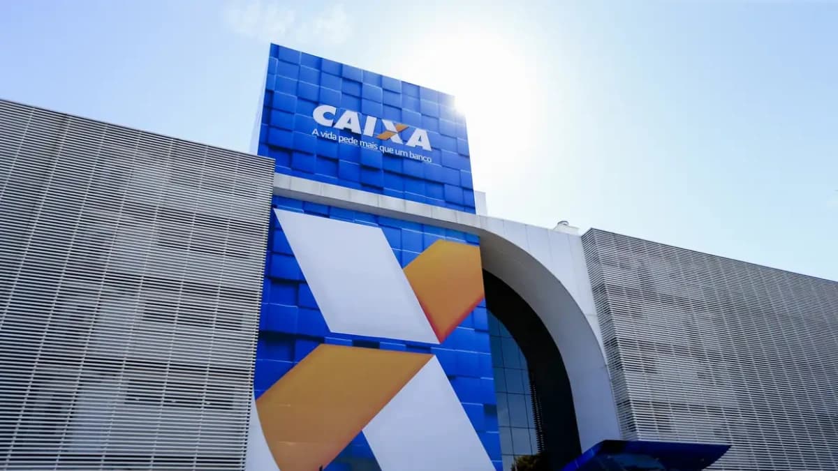 Correntistas da Caixa alegam atraso na restituição do Imposto de Renda